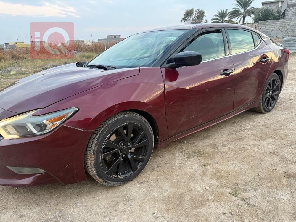 Nissan Maxima
